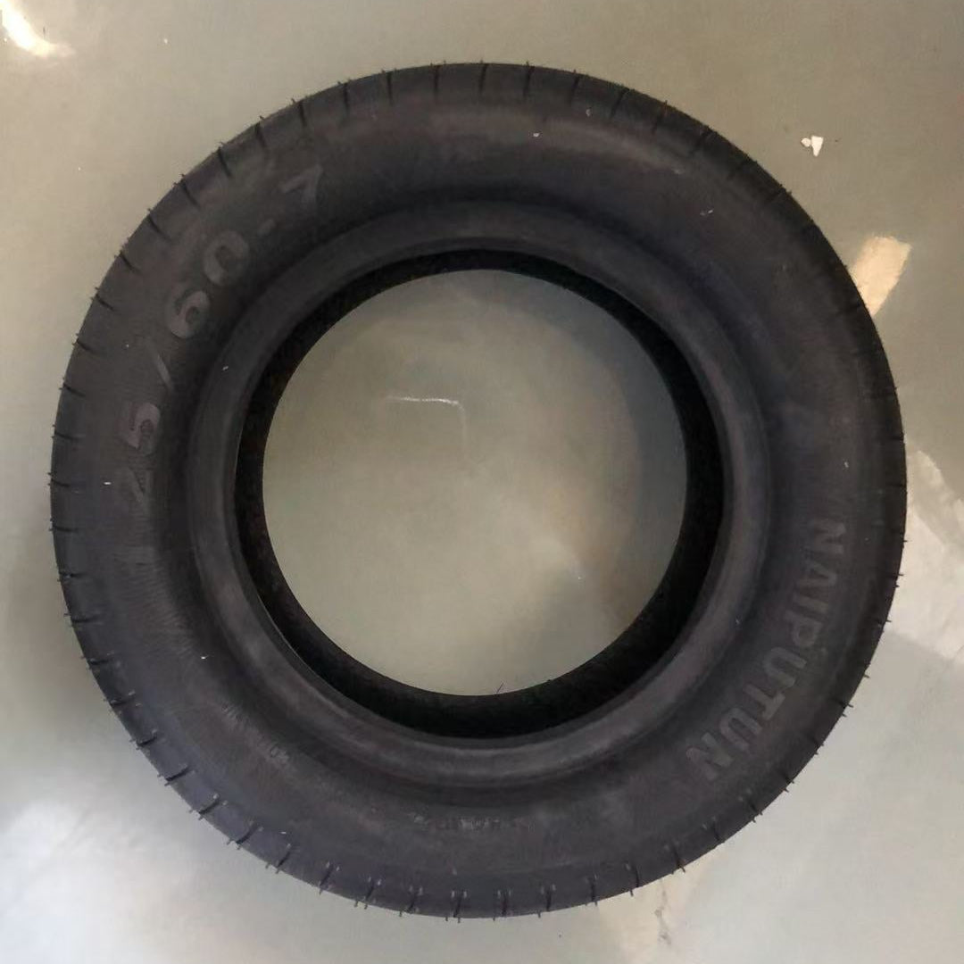toursor tire
